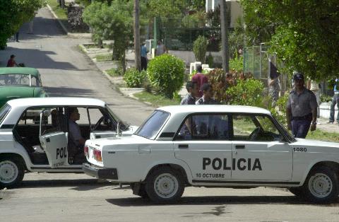 cuba_police