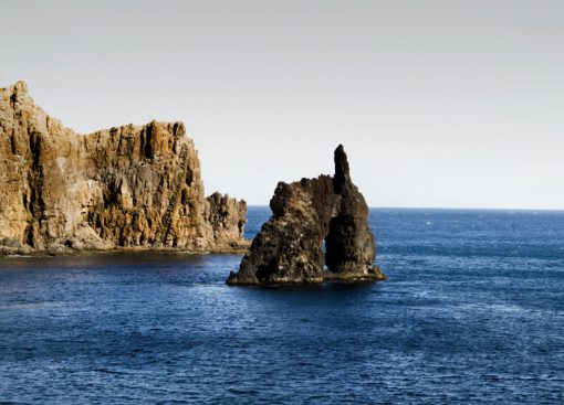 El Roque de la Bonanza. Fotografía: Tibicena [CC BY 3.0]