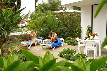 Apartamentos con jardines privados