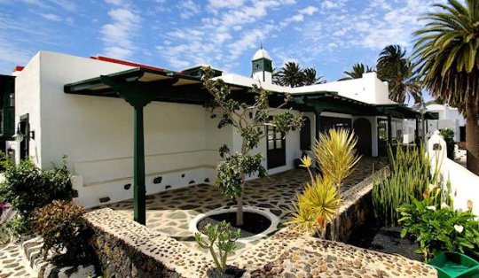 Villa Har&iacute;a