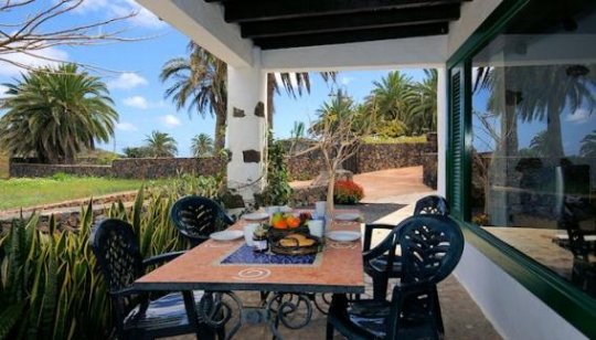 Villa &Oacute;rzola