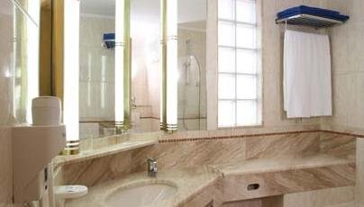 Ba&ntilde;o