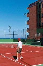 Field tennis