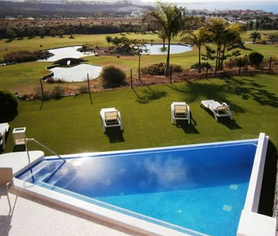 Ejemplo piscina privada